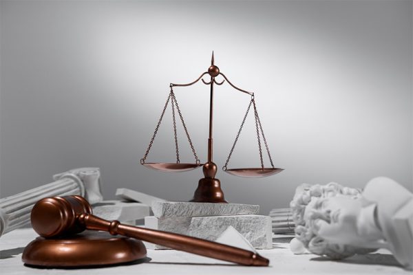 Ngoại tình có bị tước quyền nuôi con