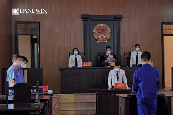 lừa đảo chiếm đoạt tài sản trên 2 tỷ